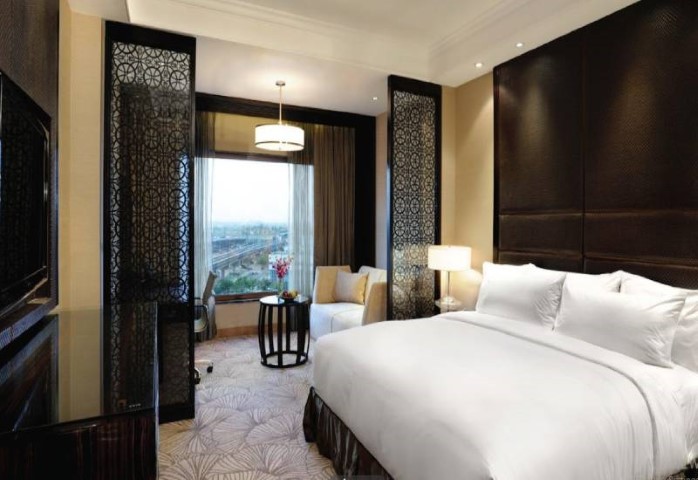 Crowne Plaza New Delhi Mayur Vihar Noida, an IHG Hotel gallery image 1